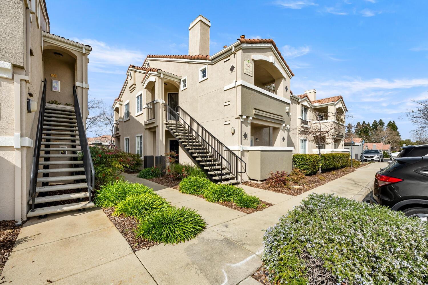 885 Halidon Way 1423