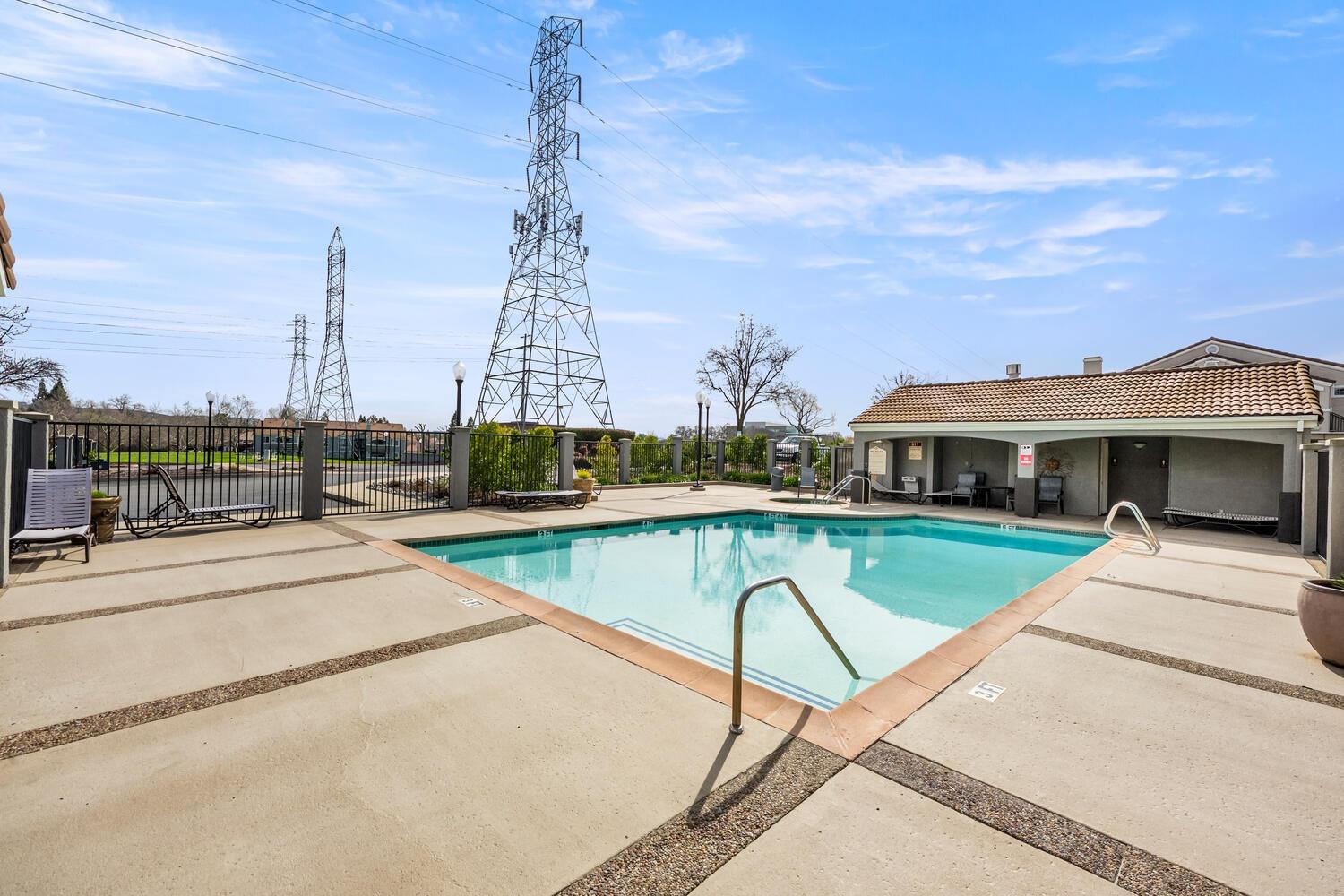 885 Halidon Way 1423