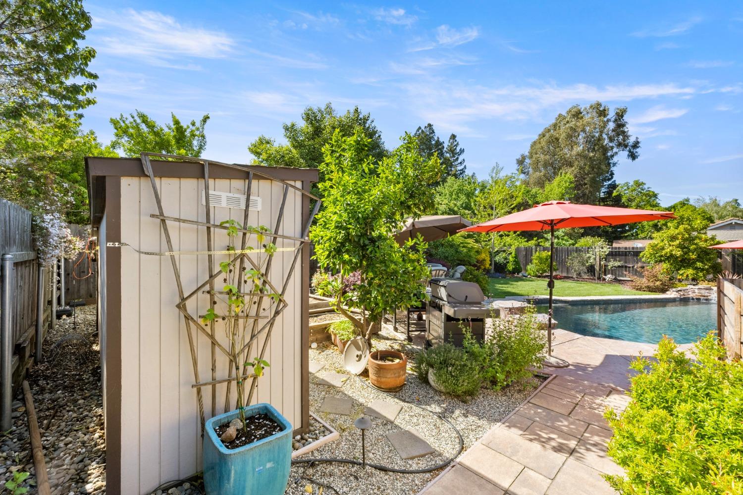 613 Rivercrest Drive