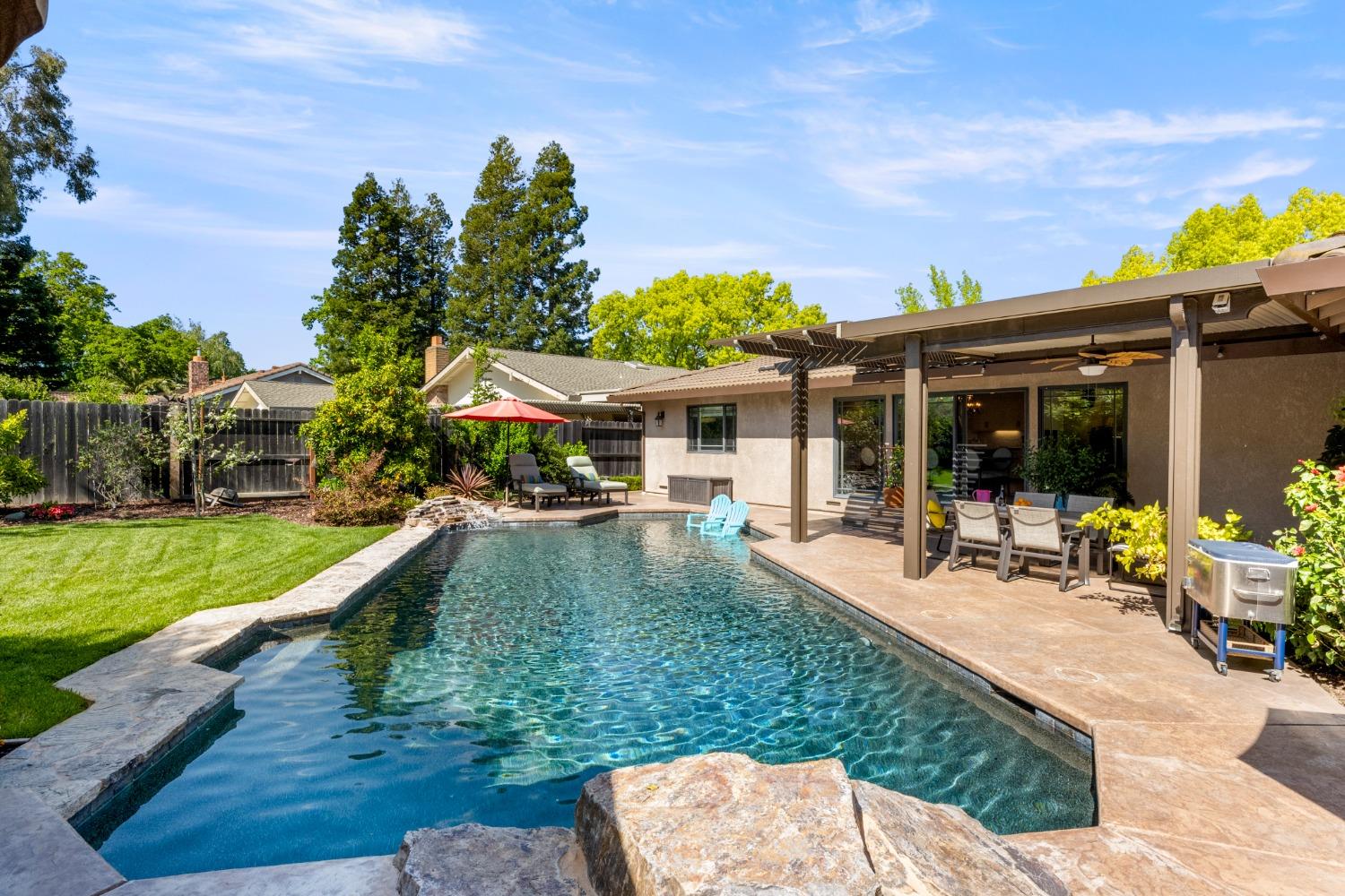 613 Rivercrest Drive