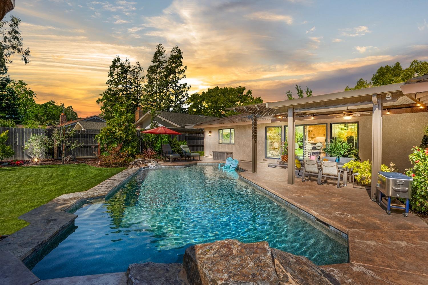 613 Rivercrest Drive