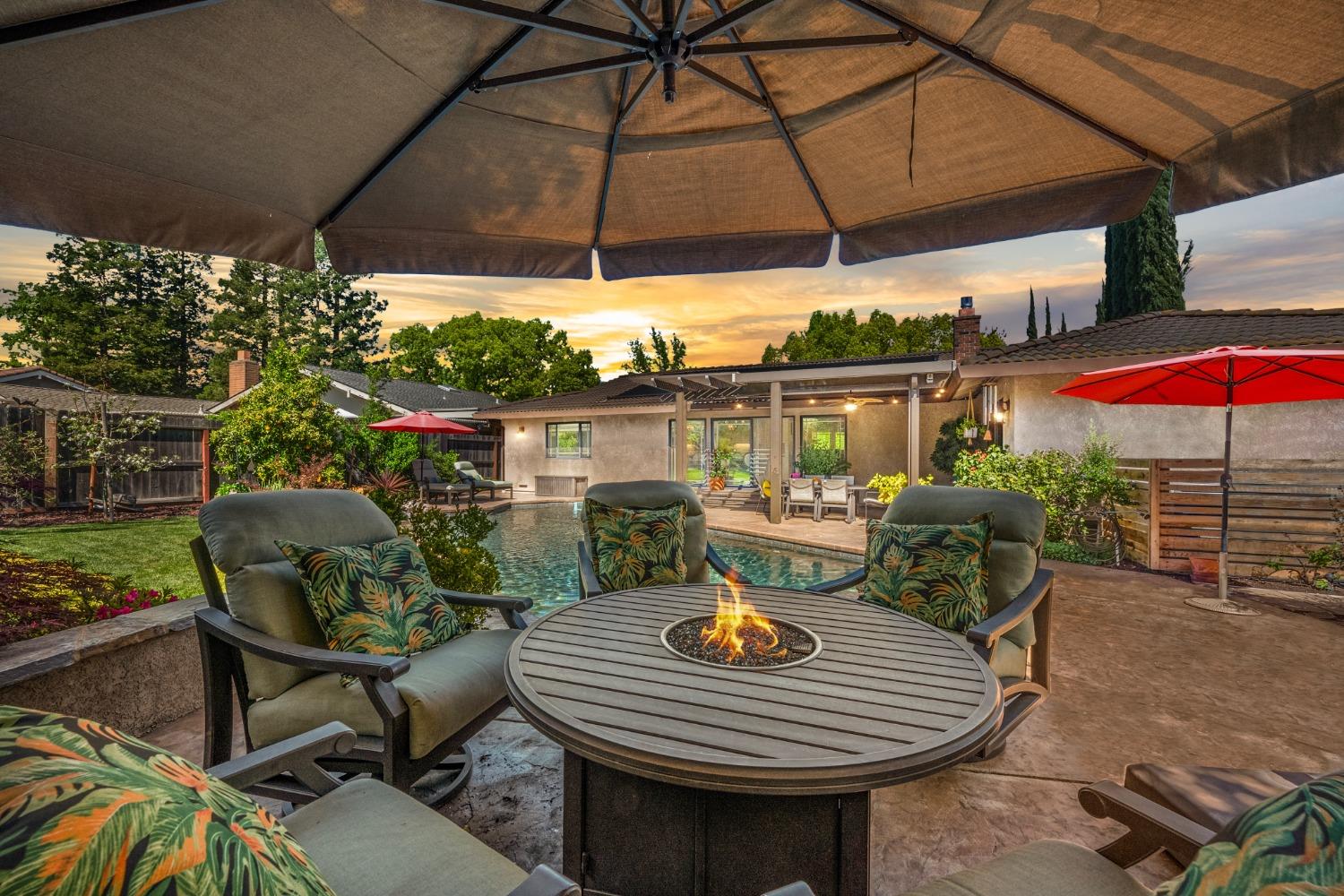 613 Rivercrest Drive
