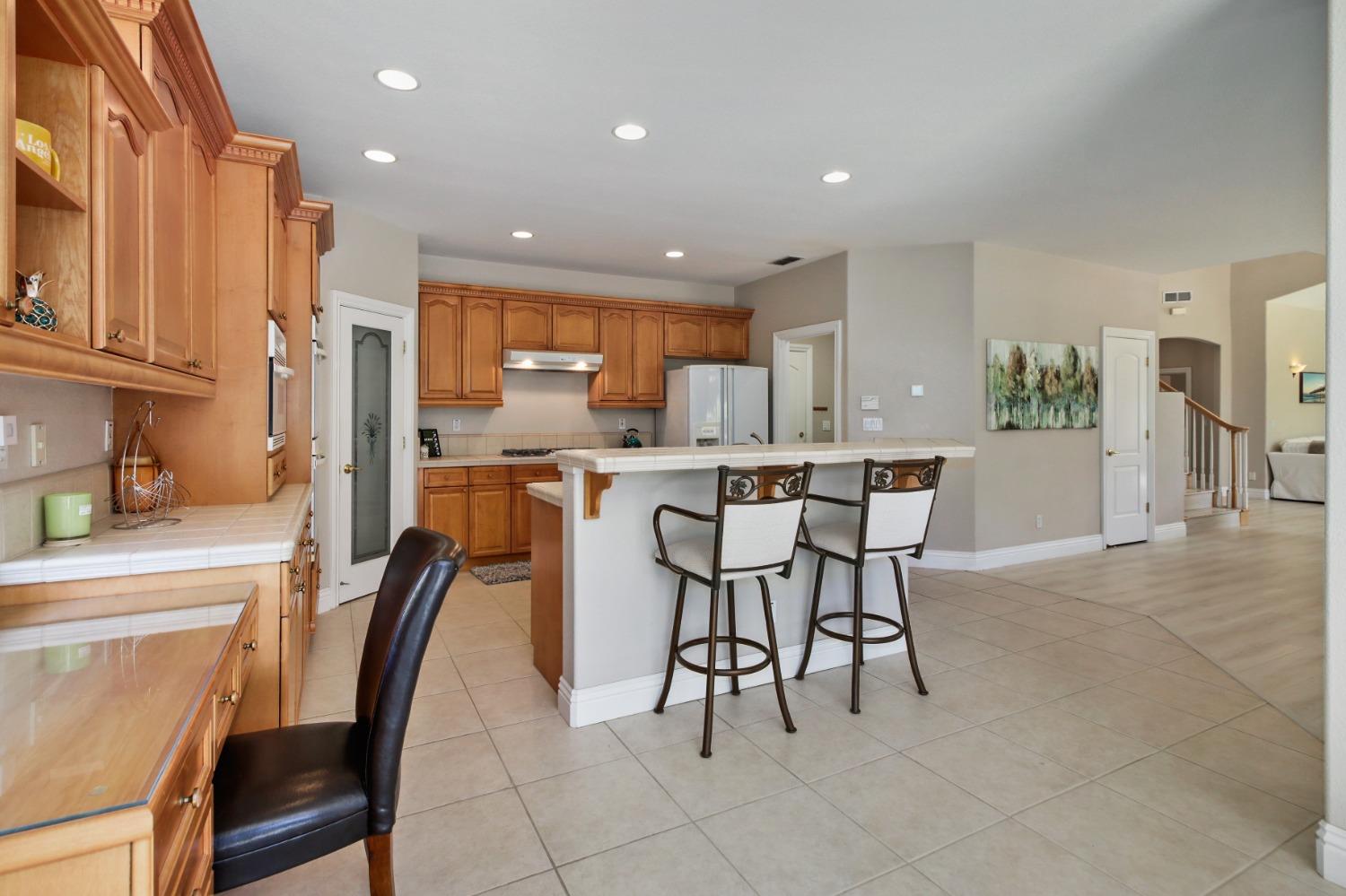 7046 Agora Way