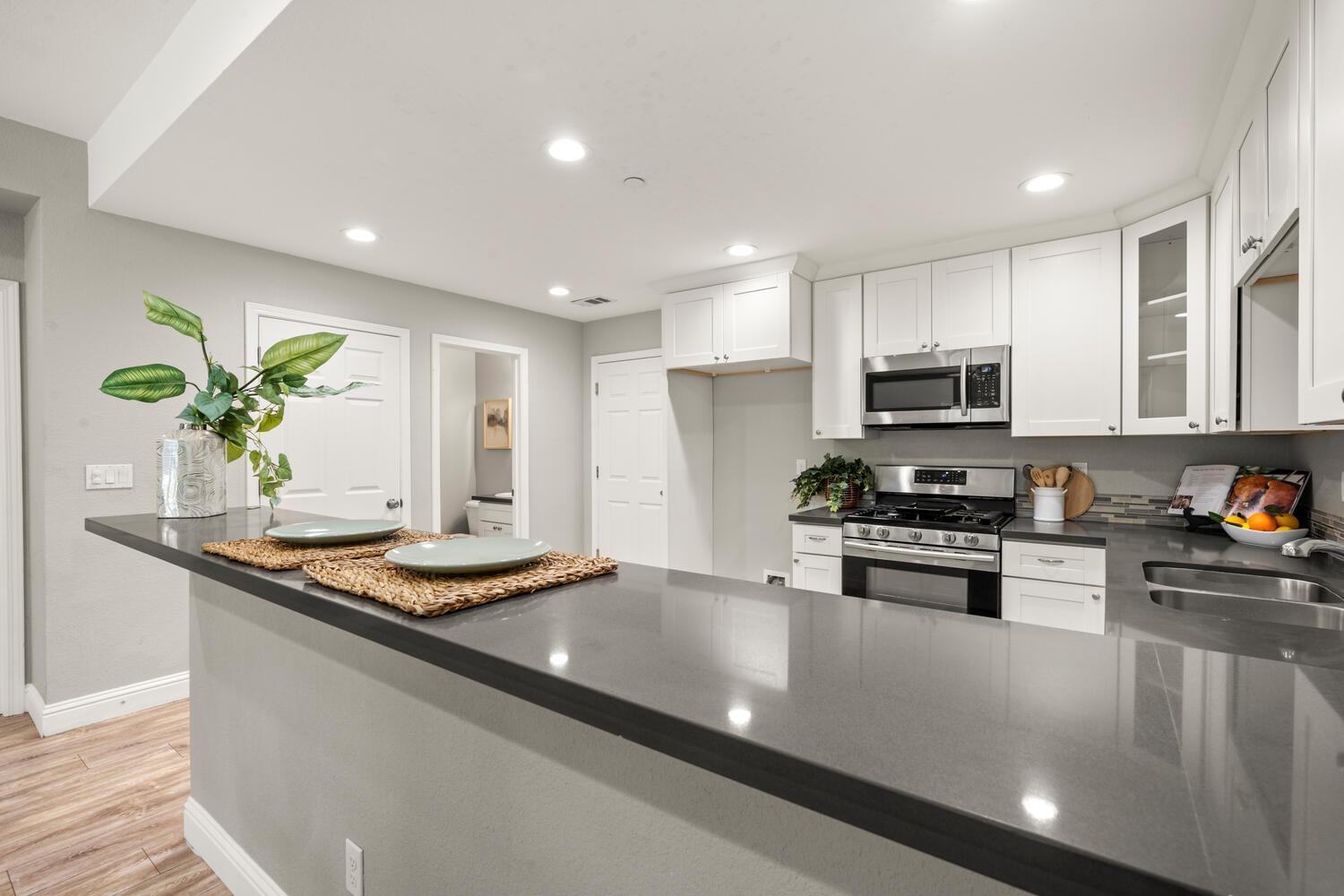 5423 College Oak Drive