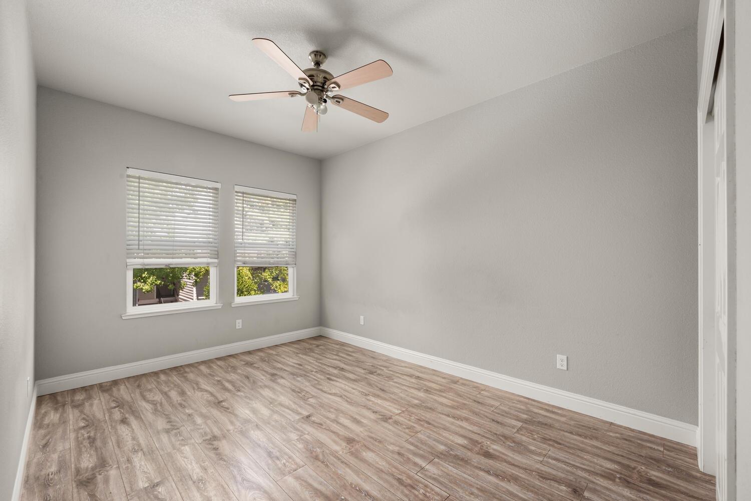 5423 College Oak Drive