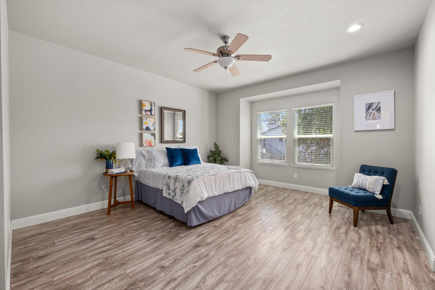 5423 College Oak Drive