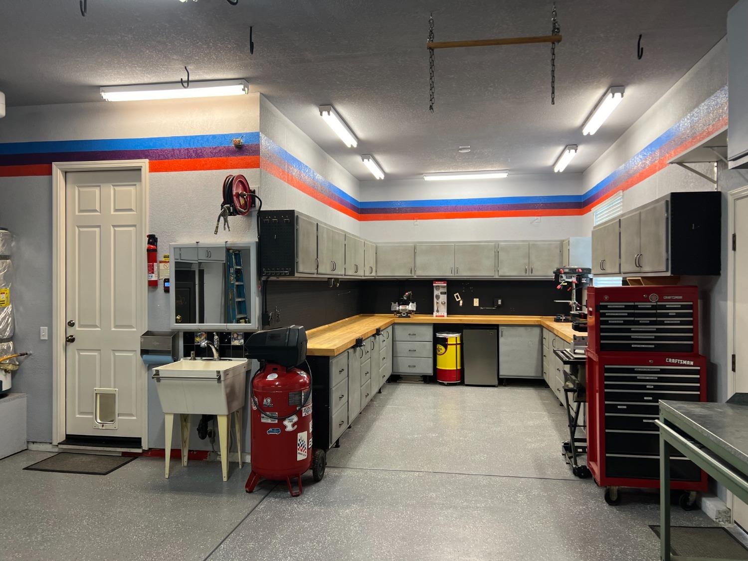 5849 Bridgecross Drive