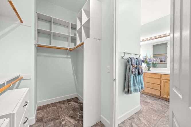 5849 Bridgecross Drive