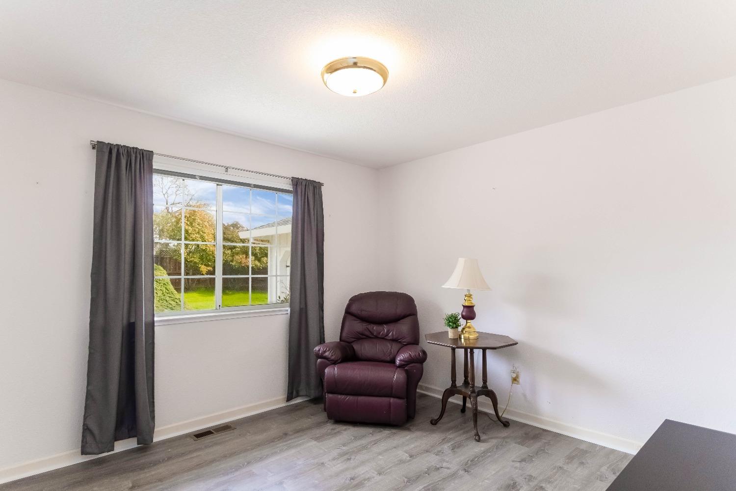 6484 Crystal Boulevard