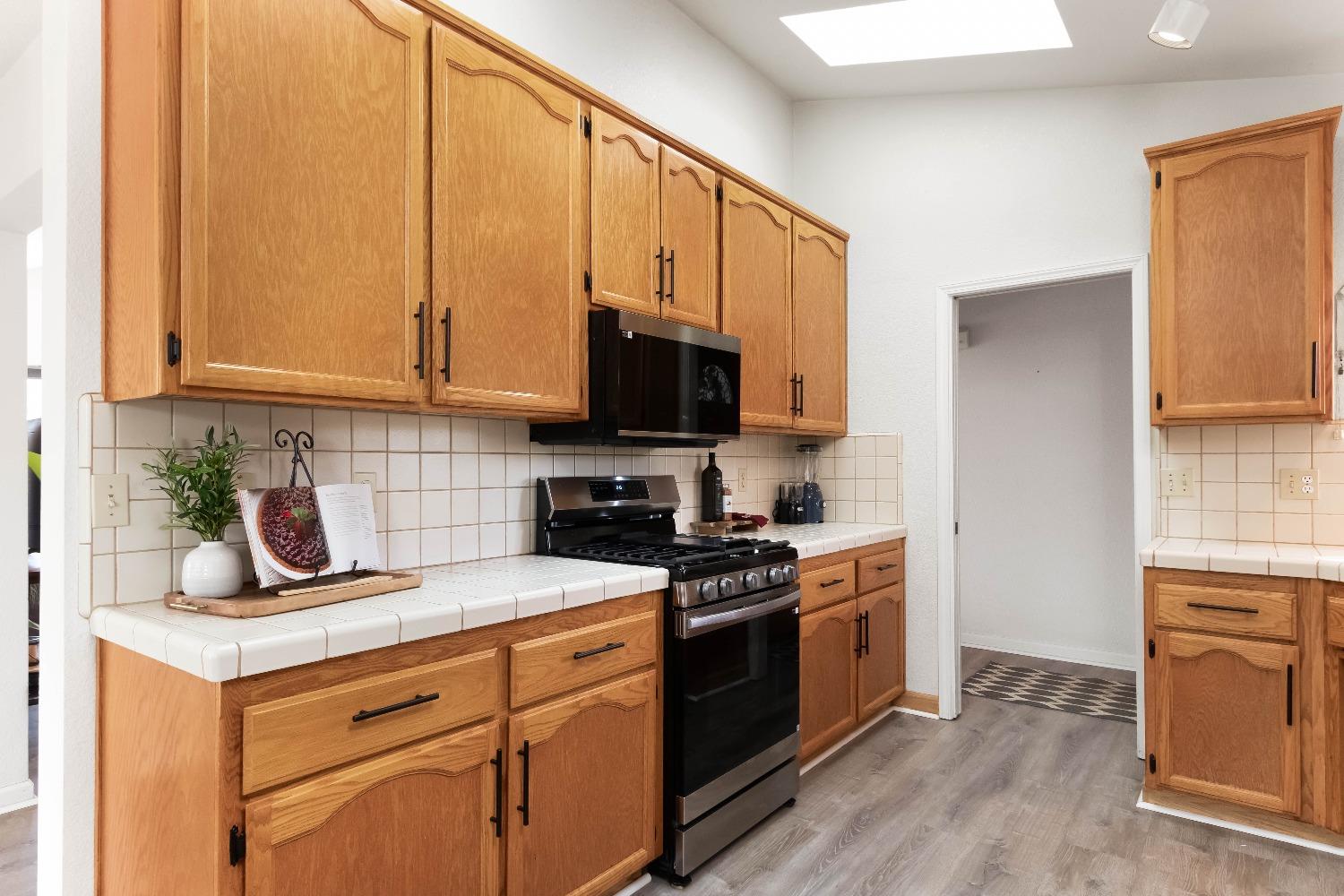 6484 Crystal Boulevard