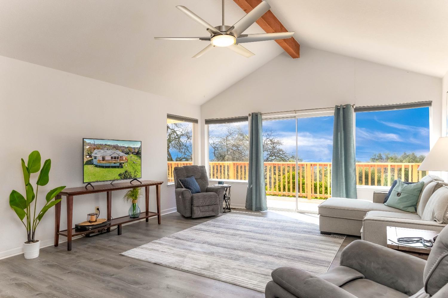 6484 Crystal Boulevard