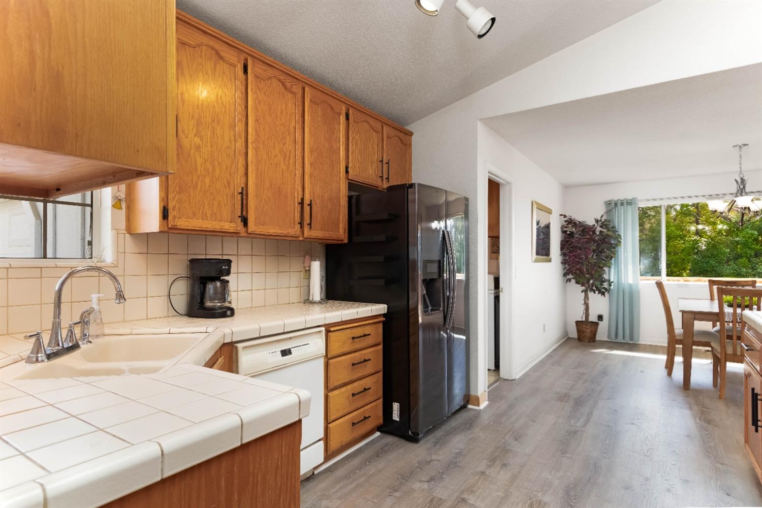 6484 Crystal Boulevard