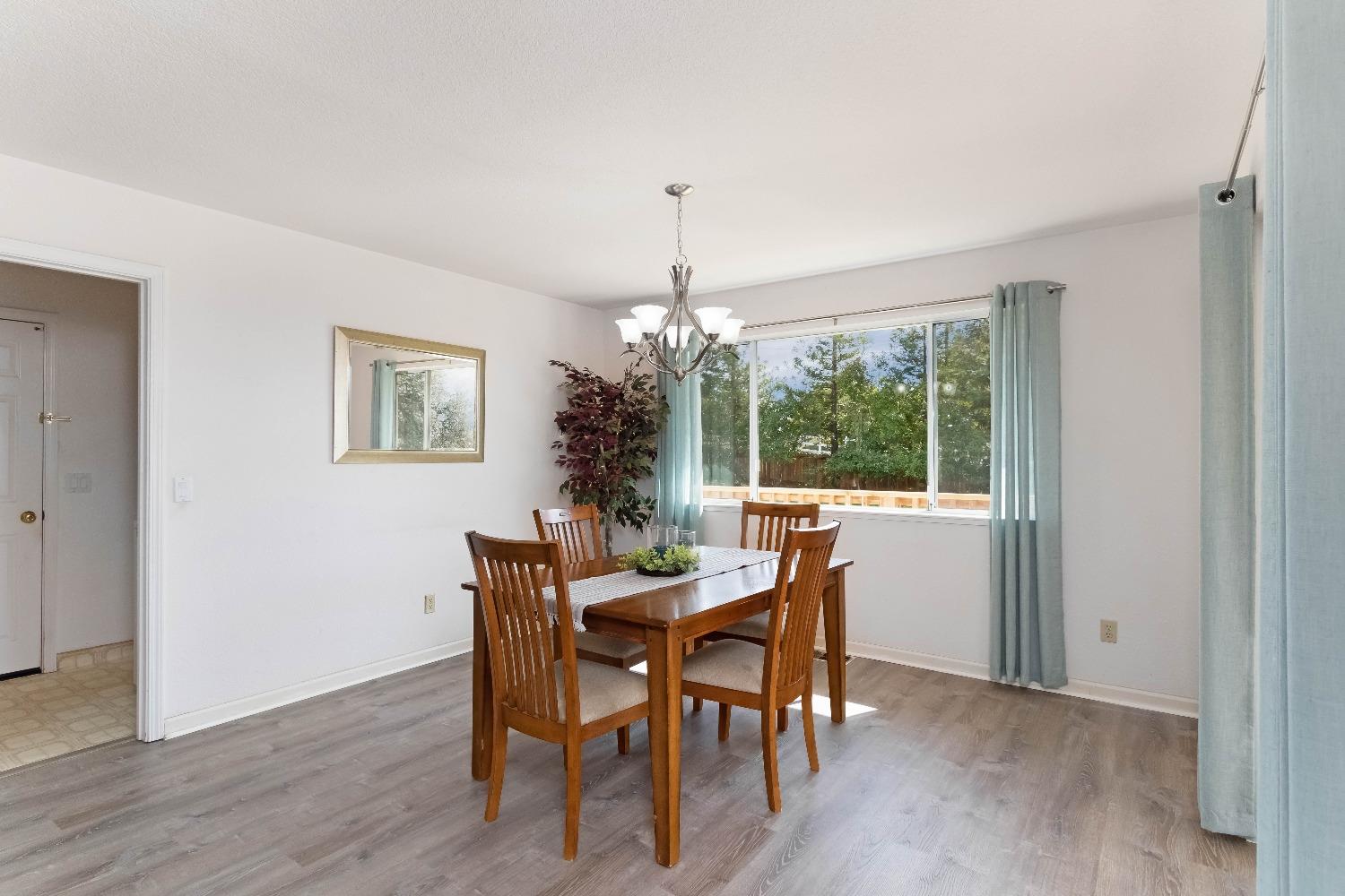 6484 Crystal Boulevard