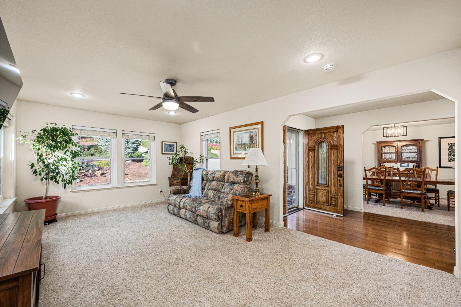 3278 Vista Del Mundo