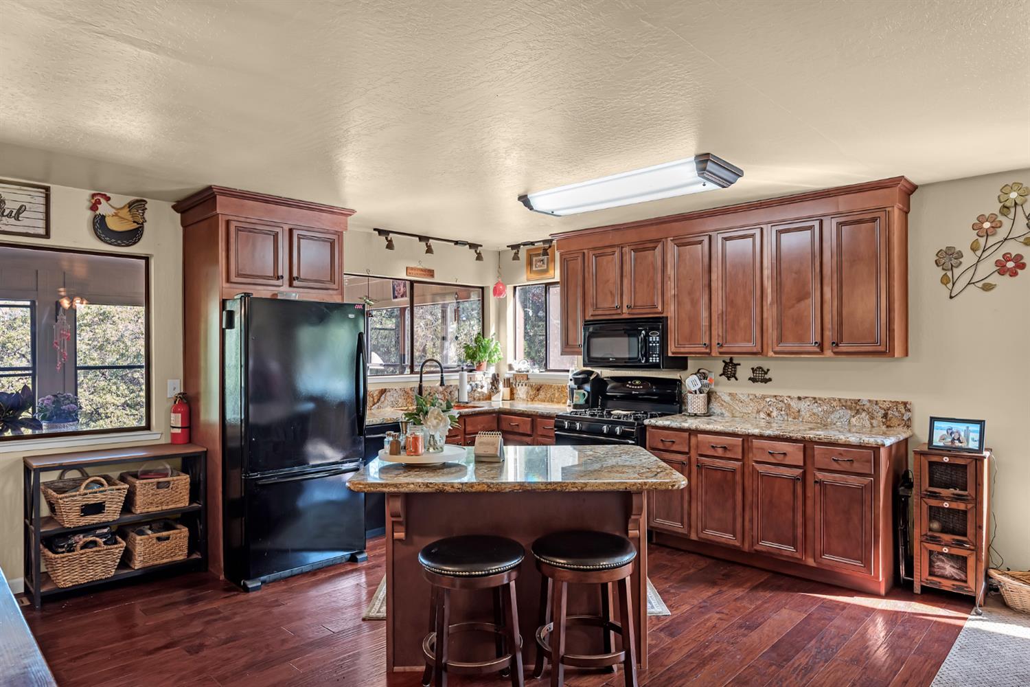 2505 Muir Court