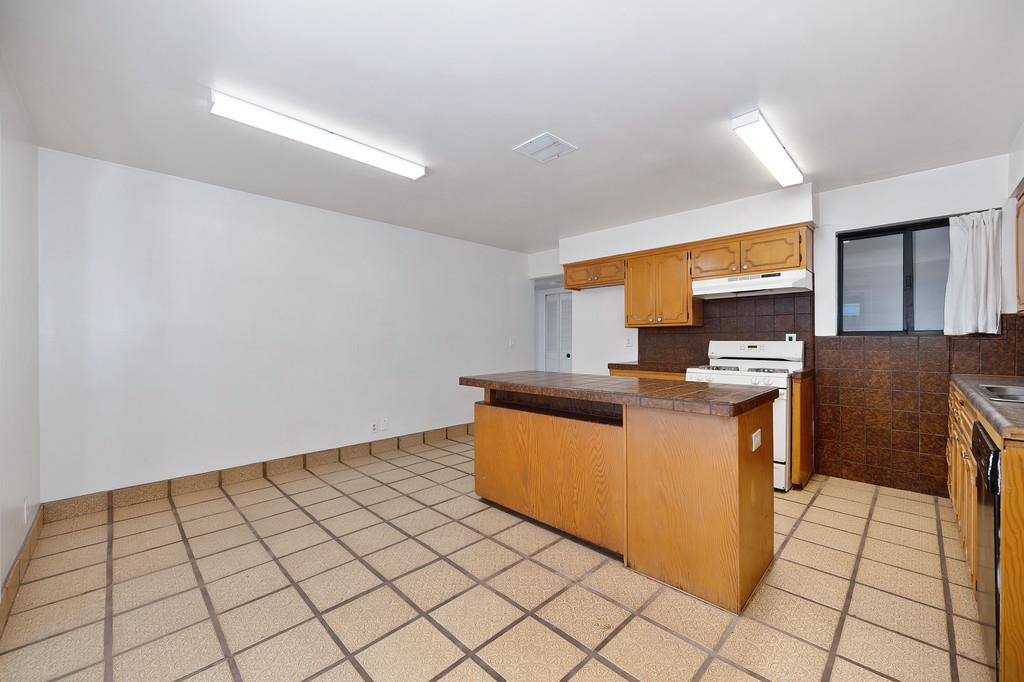 4736 Willowbrook Drive