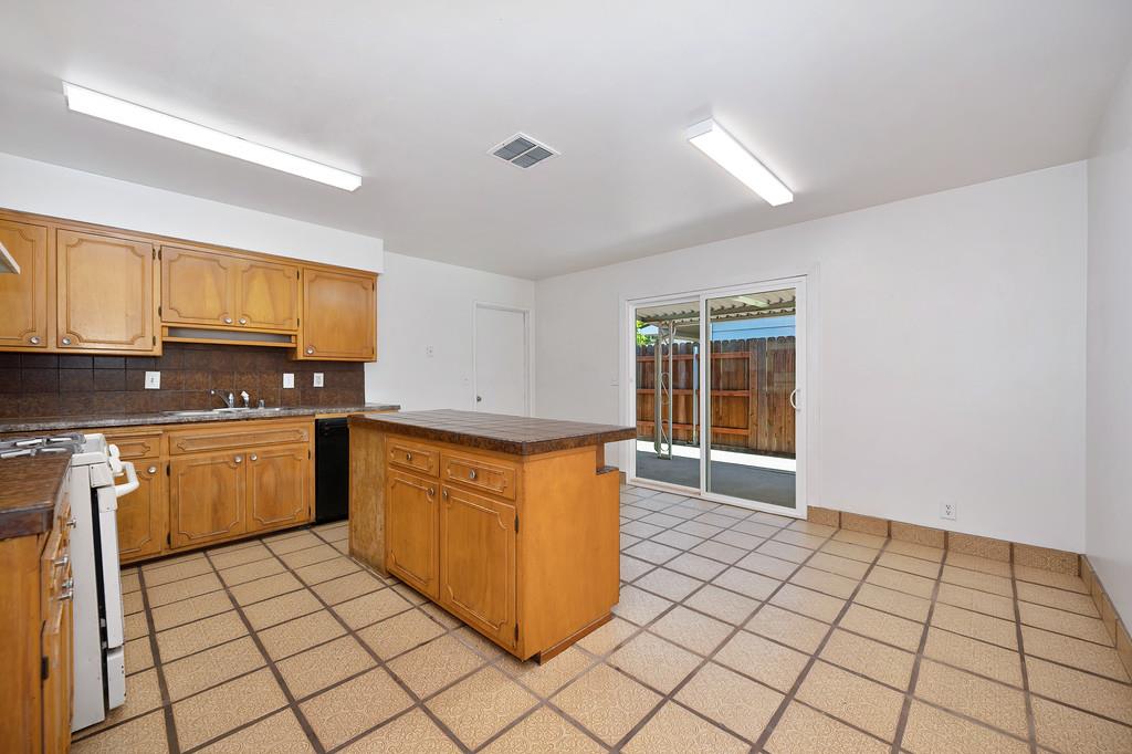 4736 Willowbrook Drive