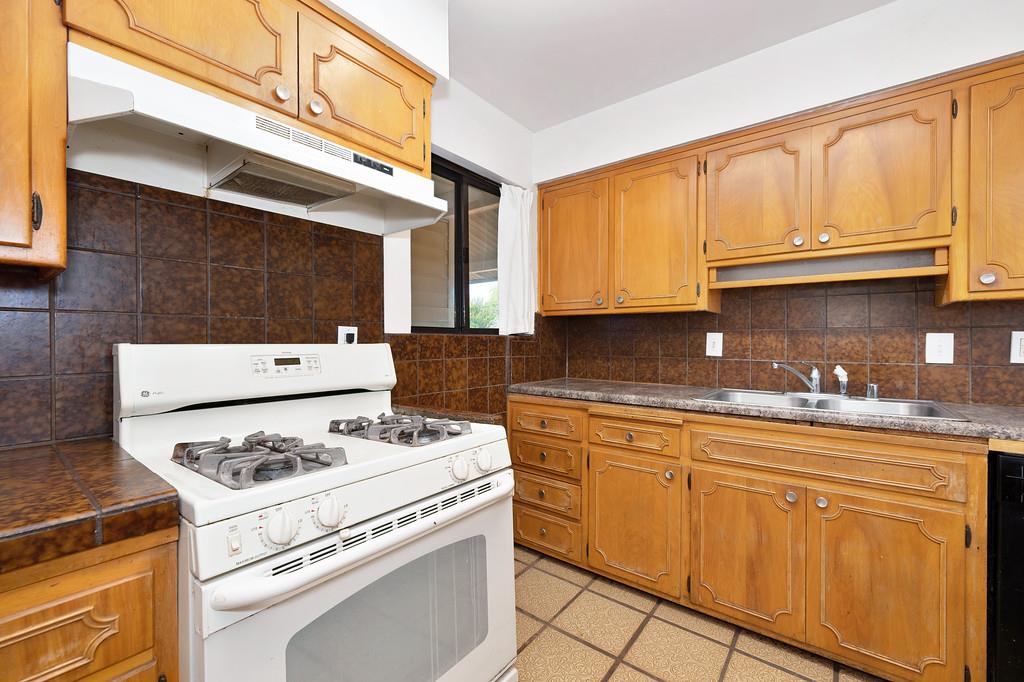 4736 Willowbrook Drive