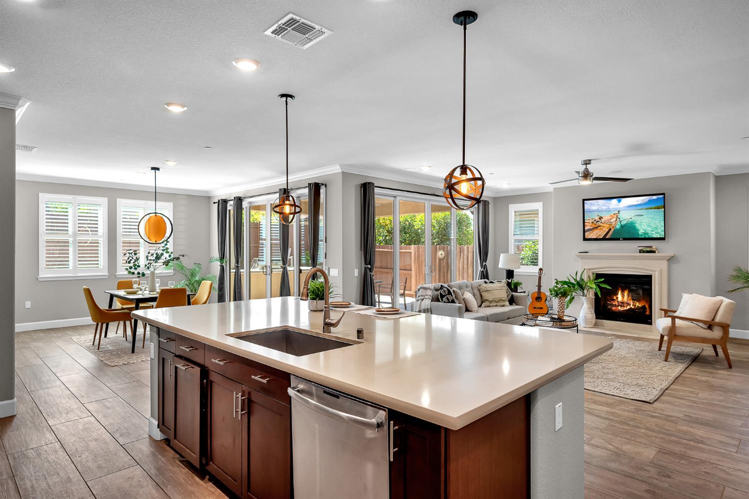 3028 Las Palmas Drive