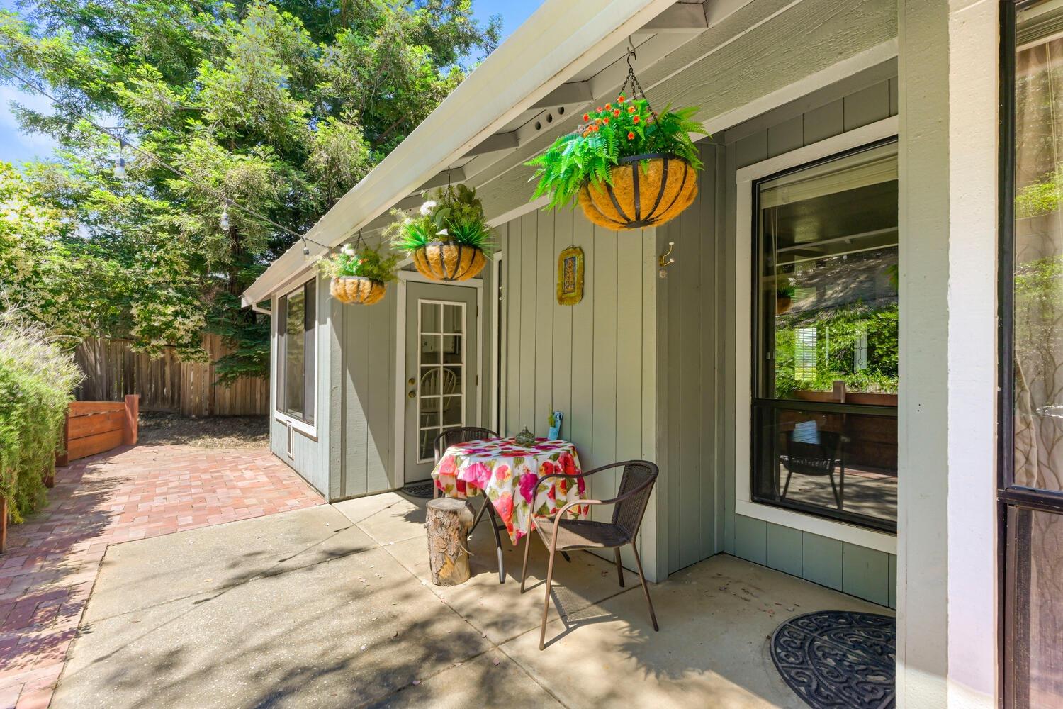 4659 Abrijo Road