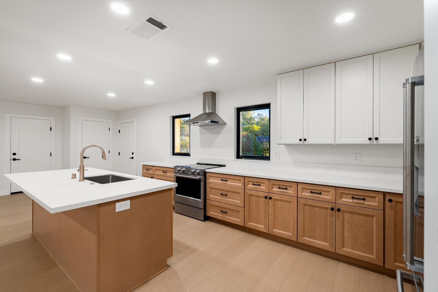 6980 High cliff Road