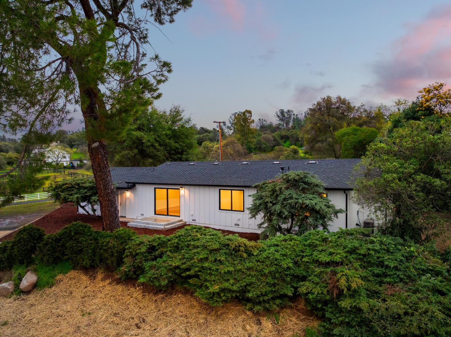 6980 High cliff Road