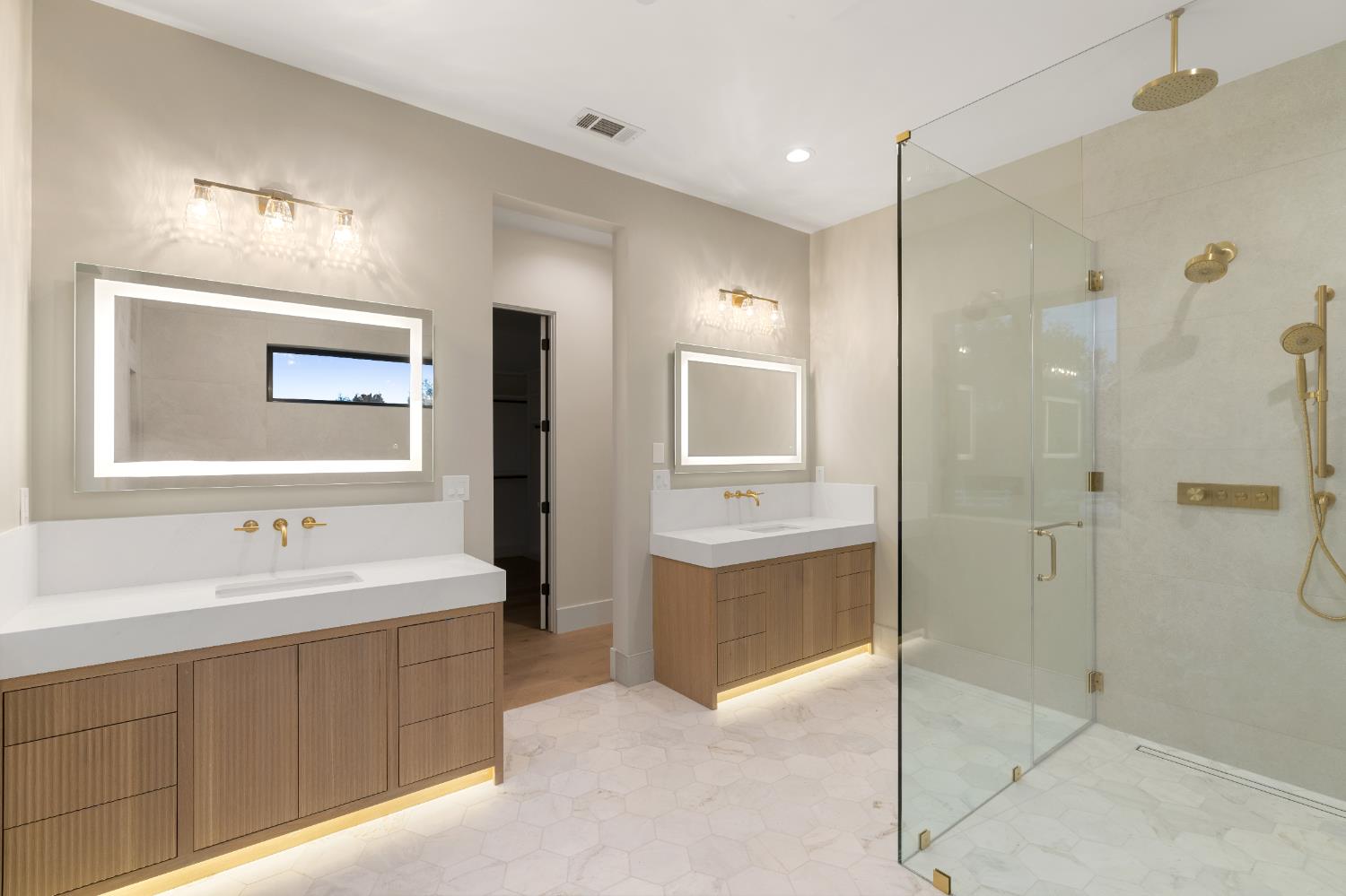 6980 High cliff Road