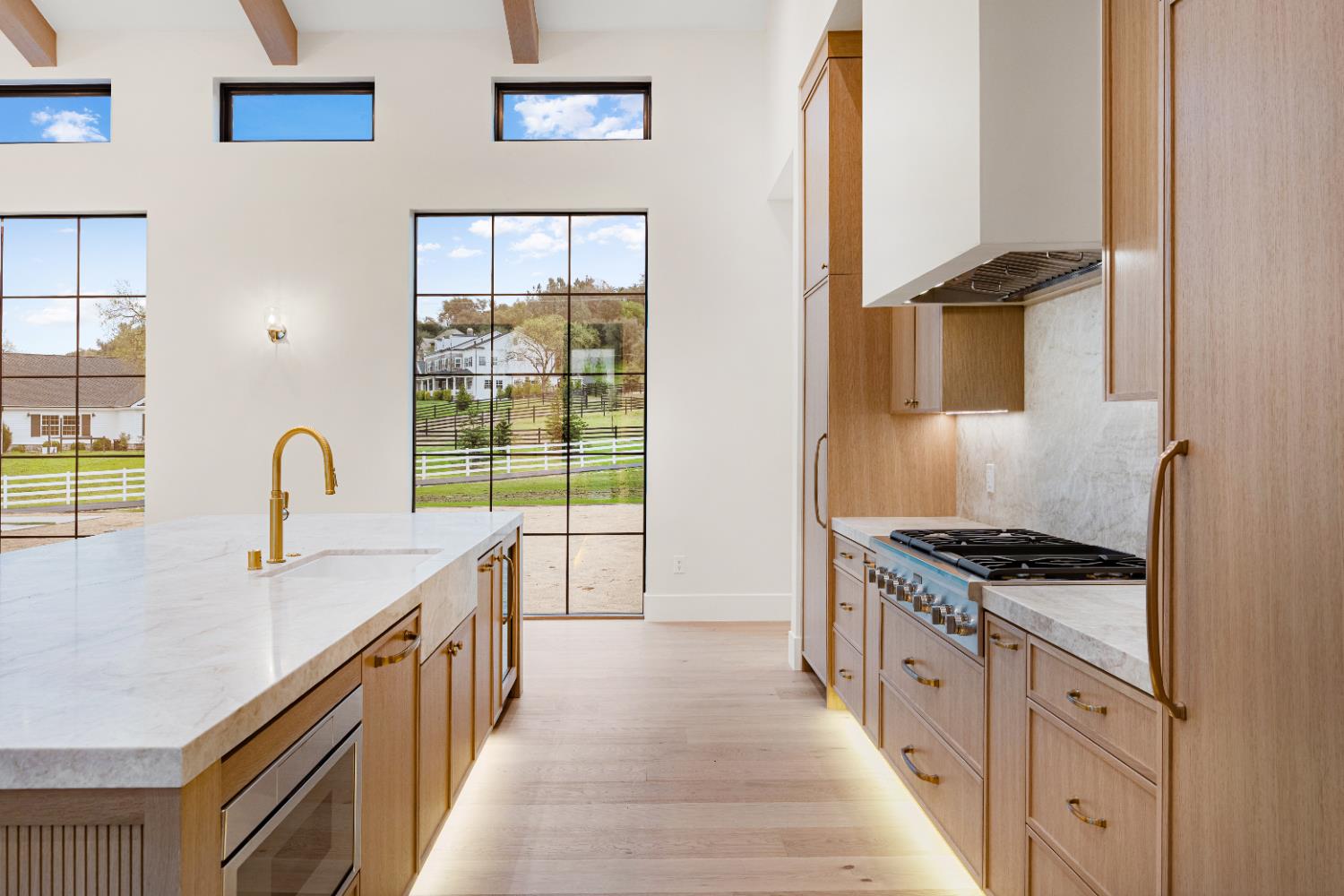 6980 High cliff Road