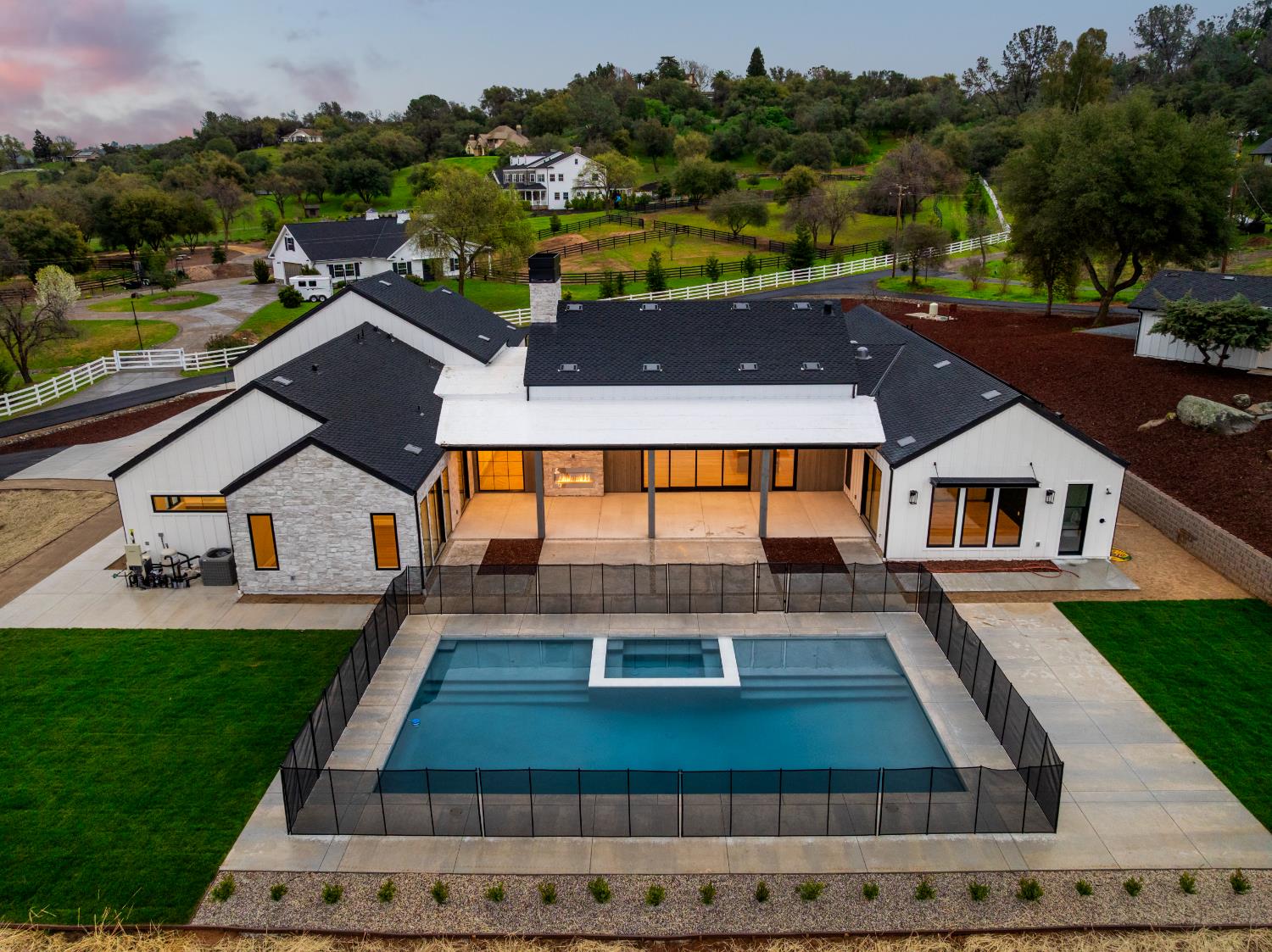 6980 High cliff Road