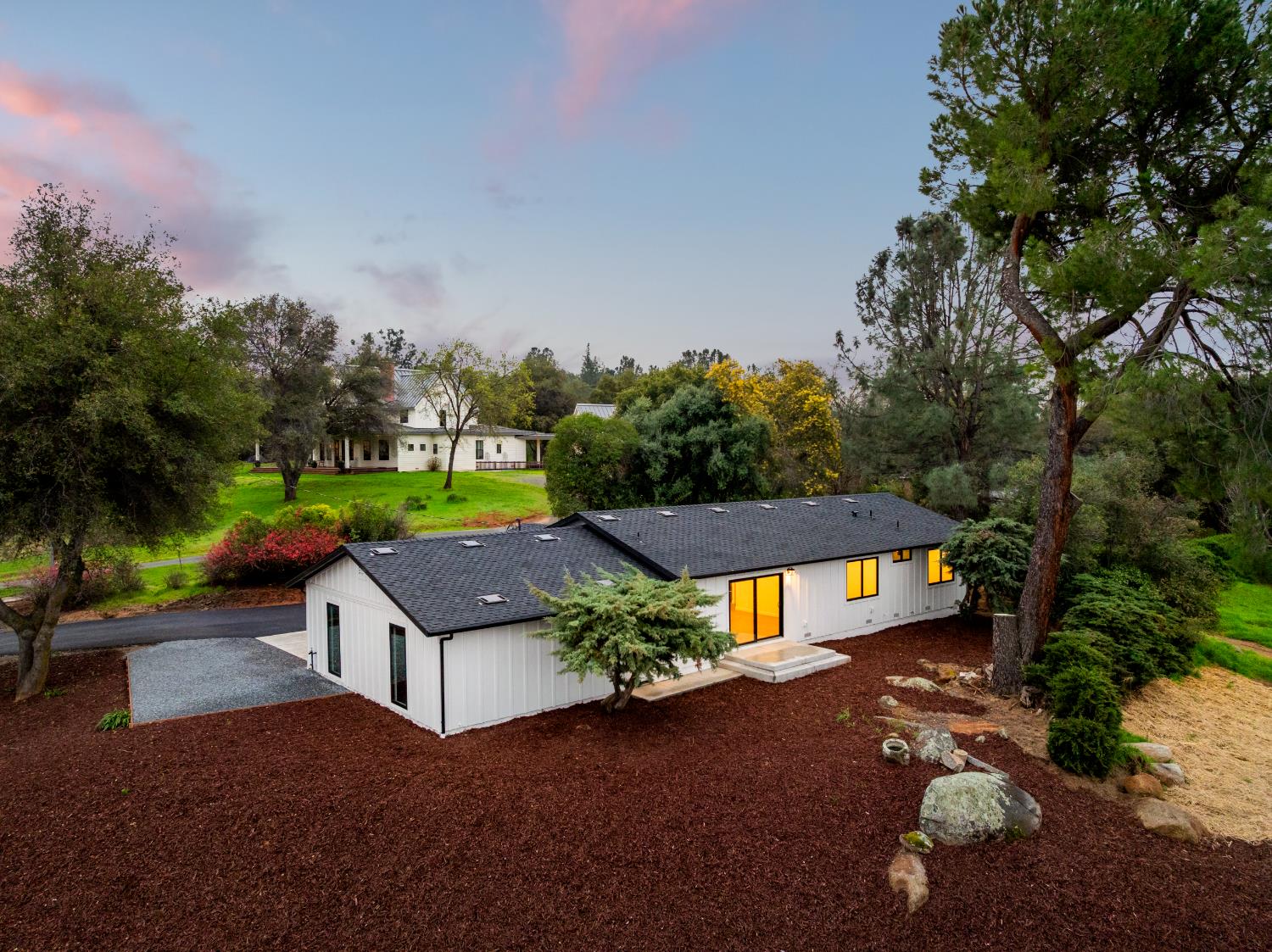 6980 High cliff Road