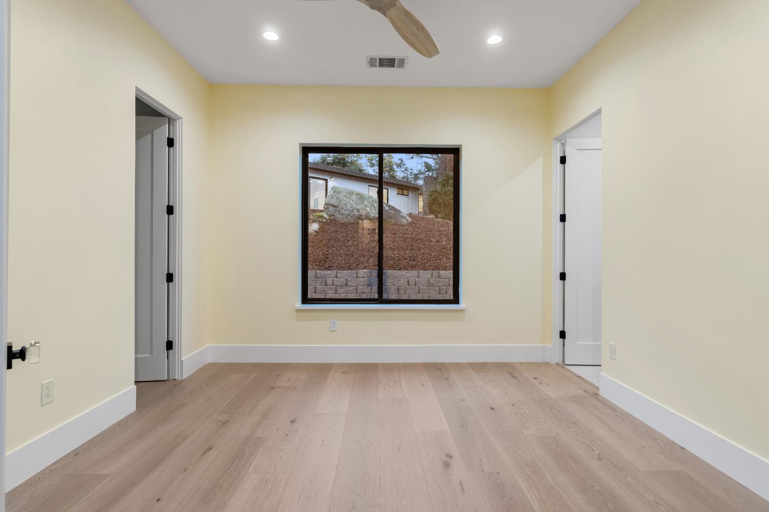 6980 High cliff Road