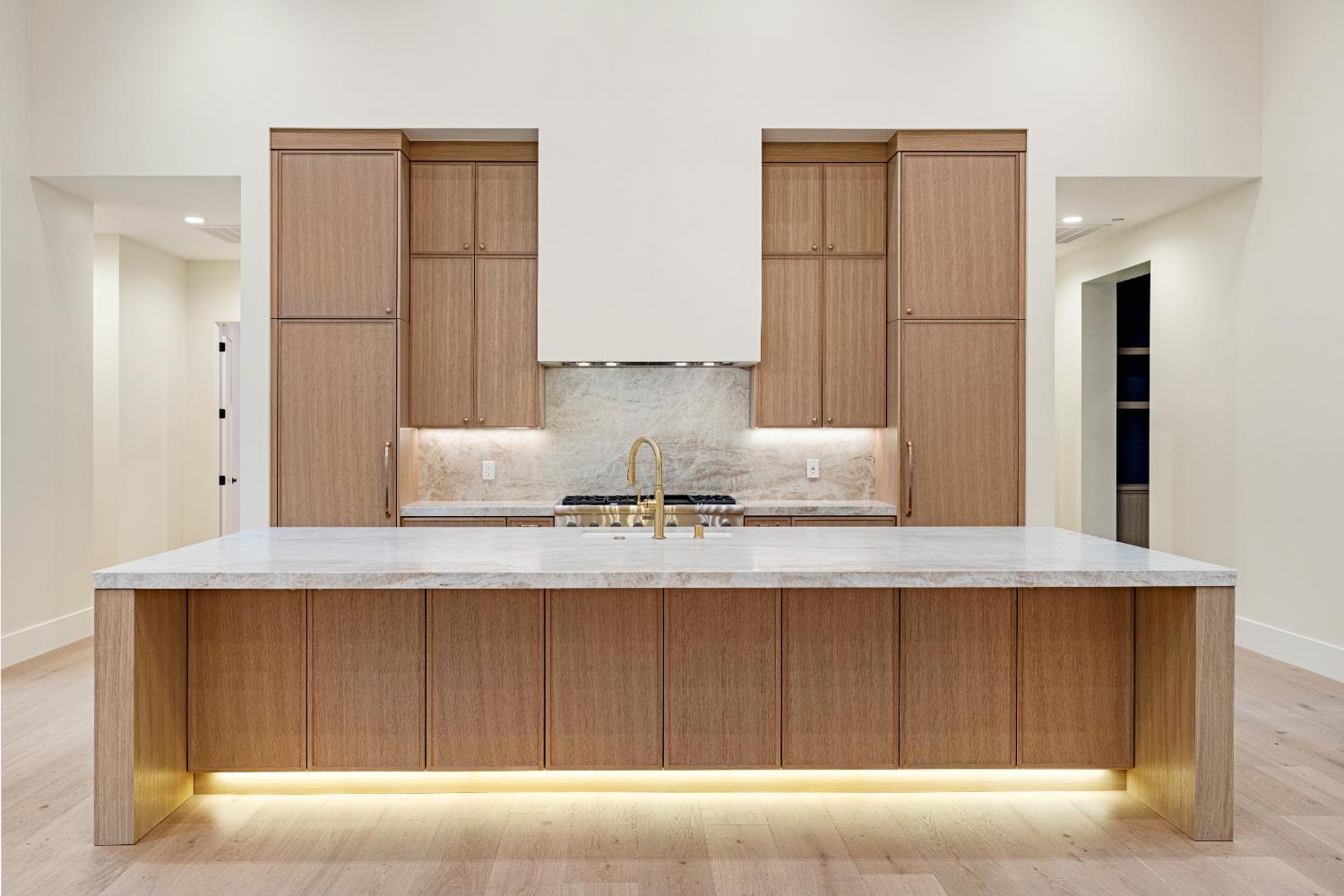 6980 High cliff Road