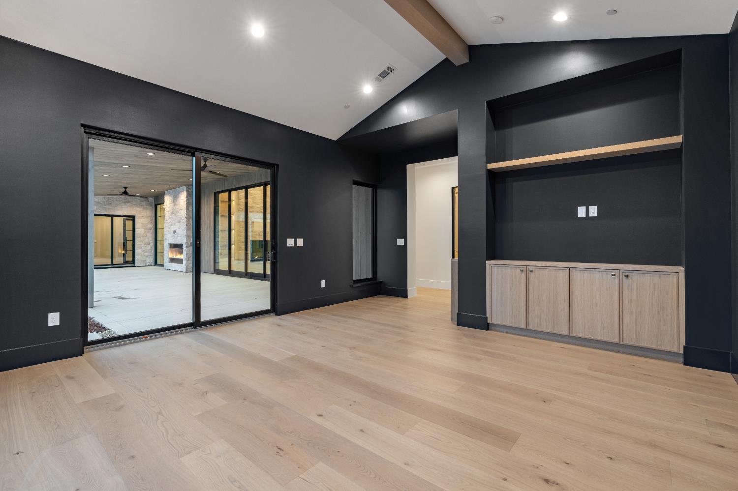 6980 High cliff Road