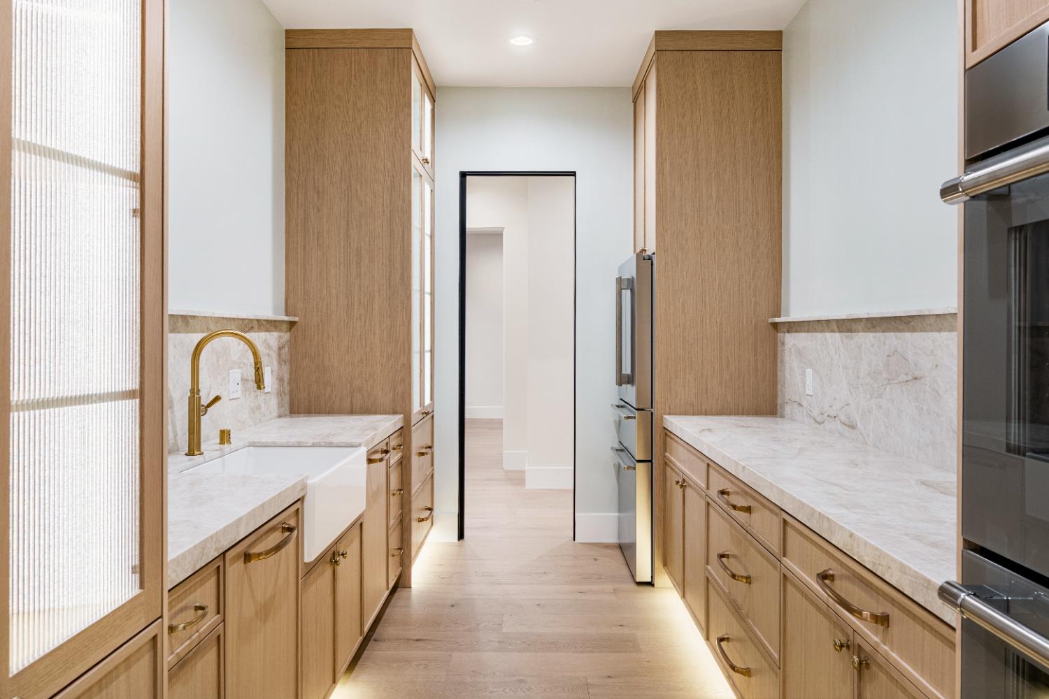 6980 High cliff Road