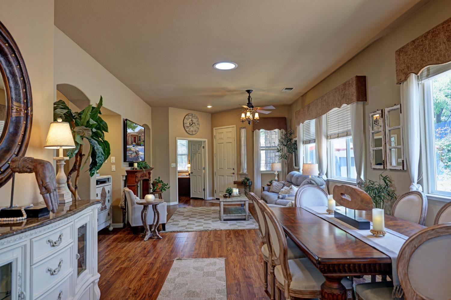 3319 Corinthian Lane