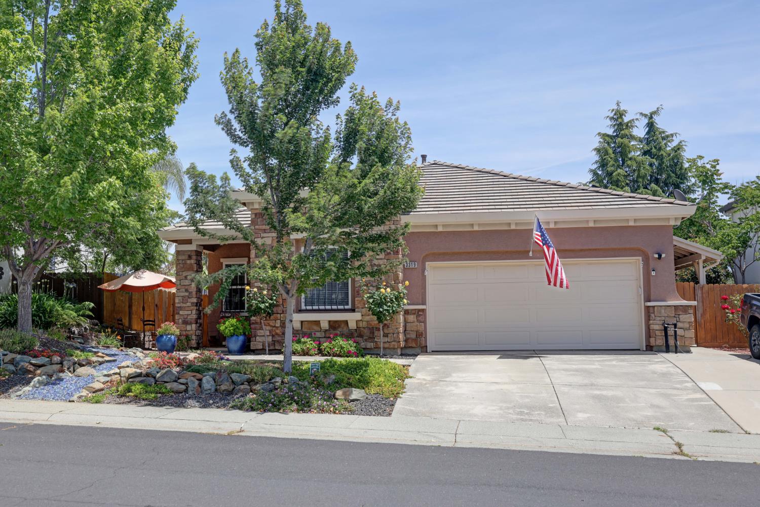3319 Corinthian Lane