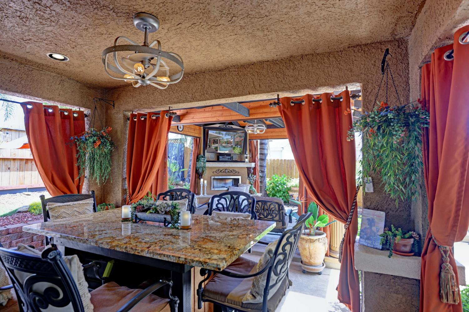 3319 Corinthian Lane