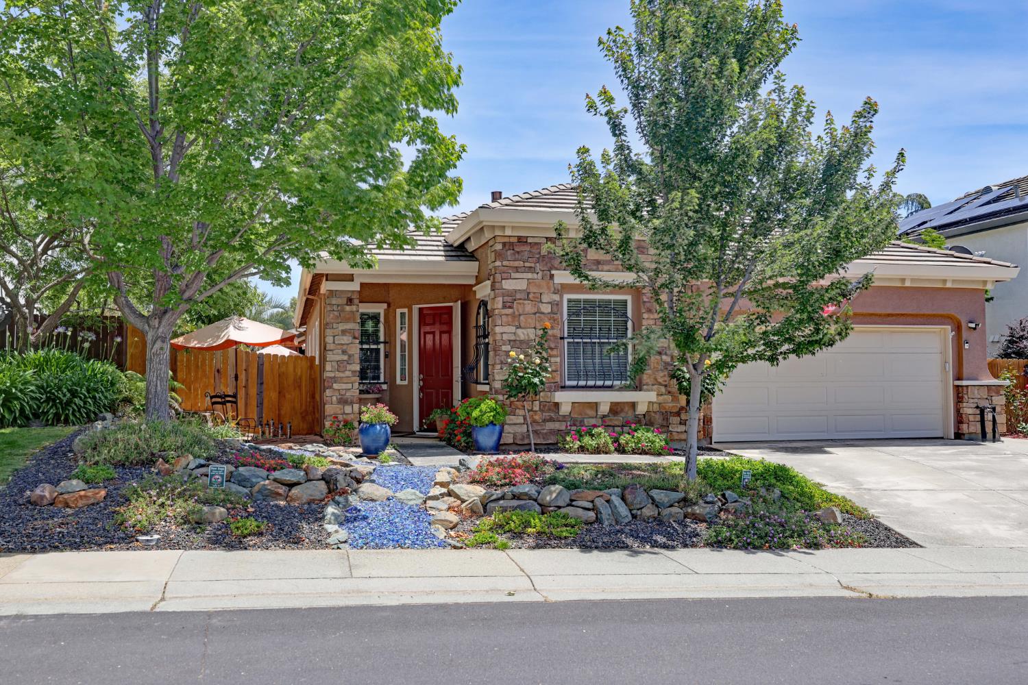 3319 Corinthian Lane