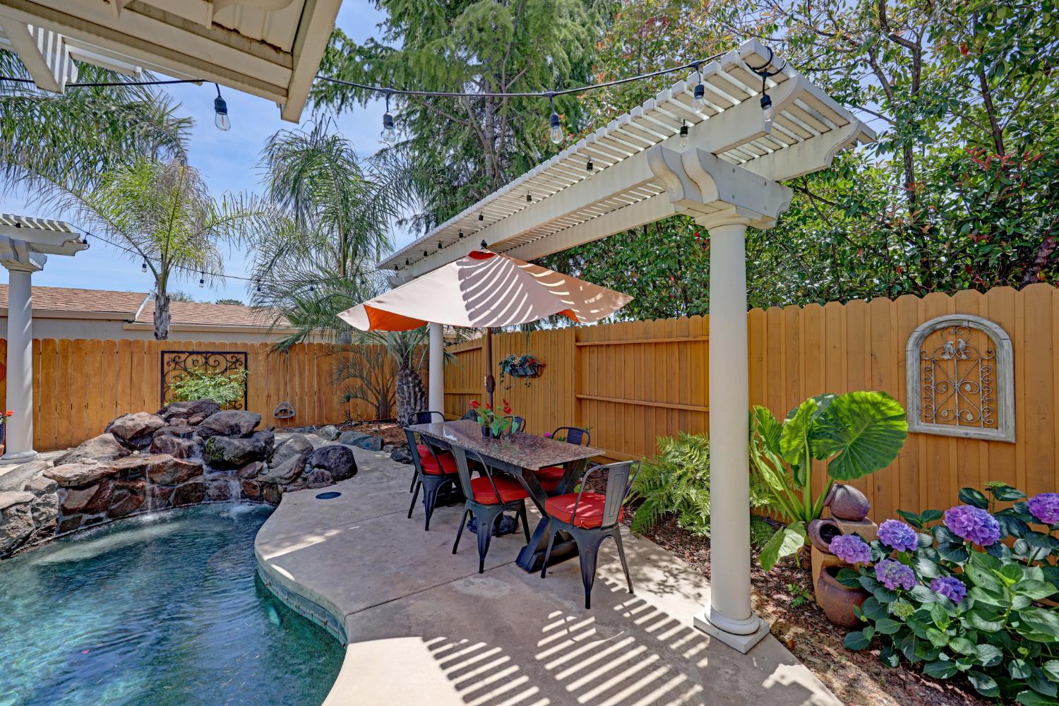 3319 Corinthian Lane