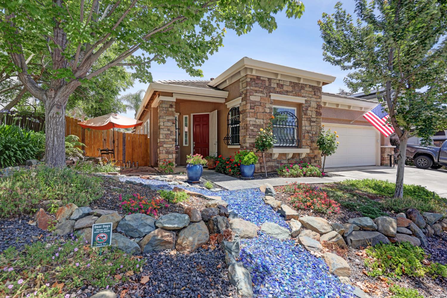 3319 Corinthian Lane