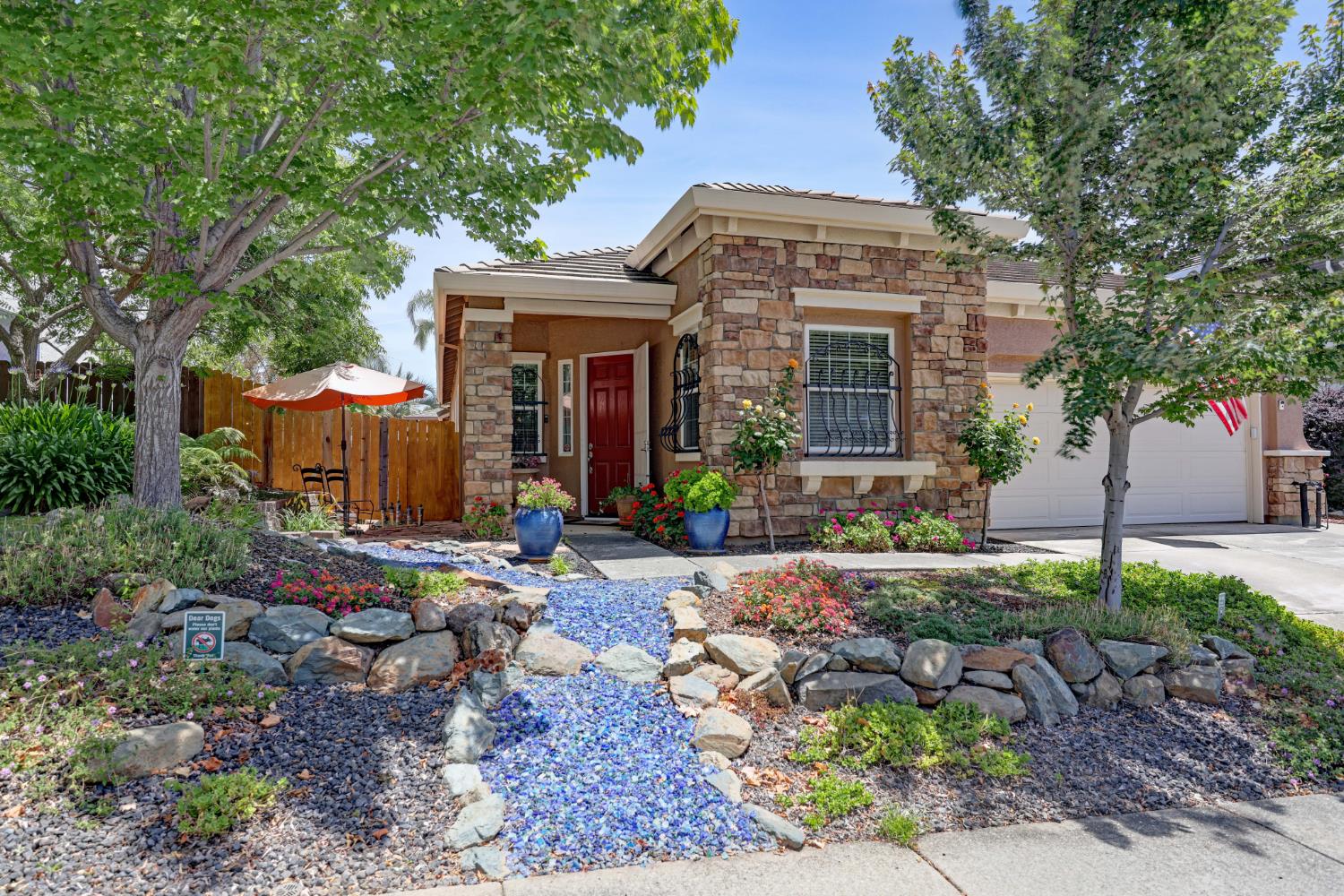 3319 Corinthian Lane