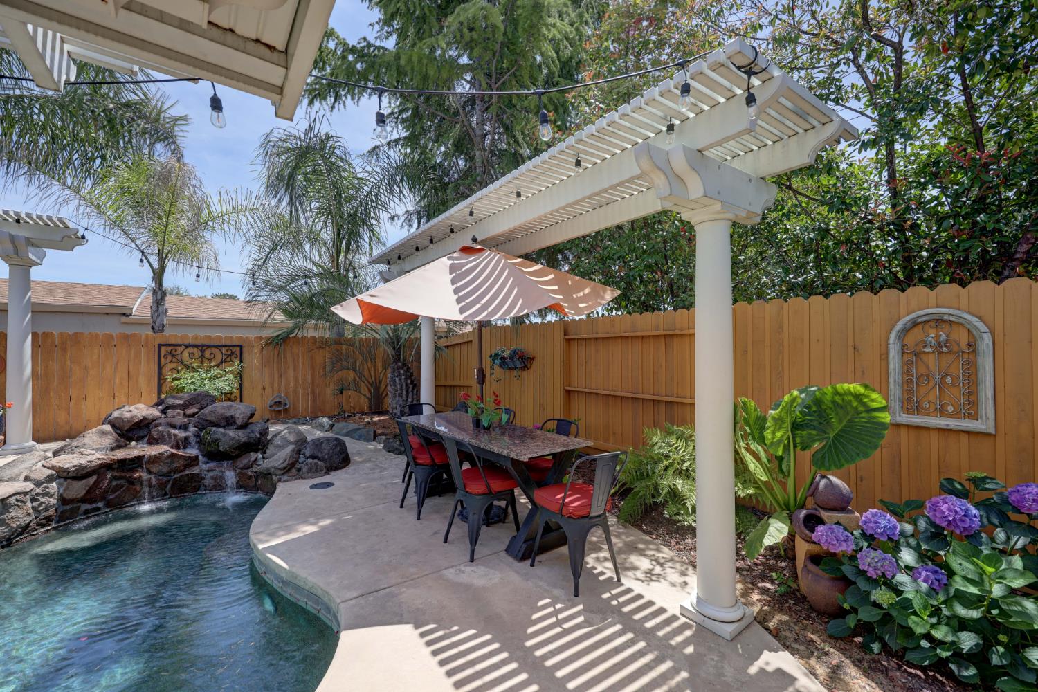 3319 Corinthian Lane