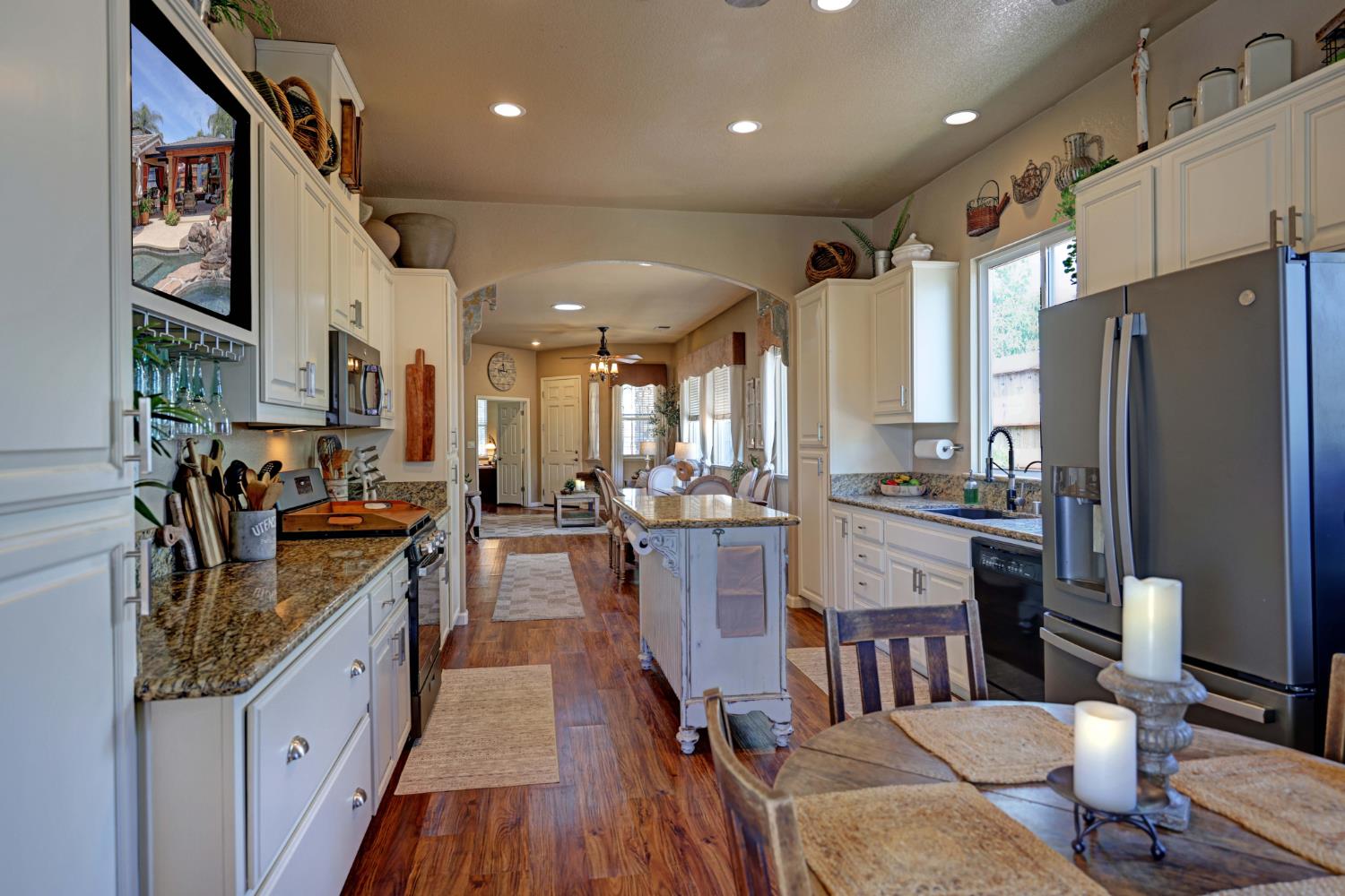 3319 Corinthian Lane