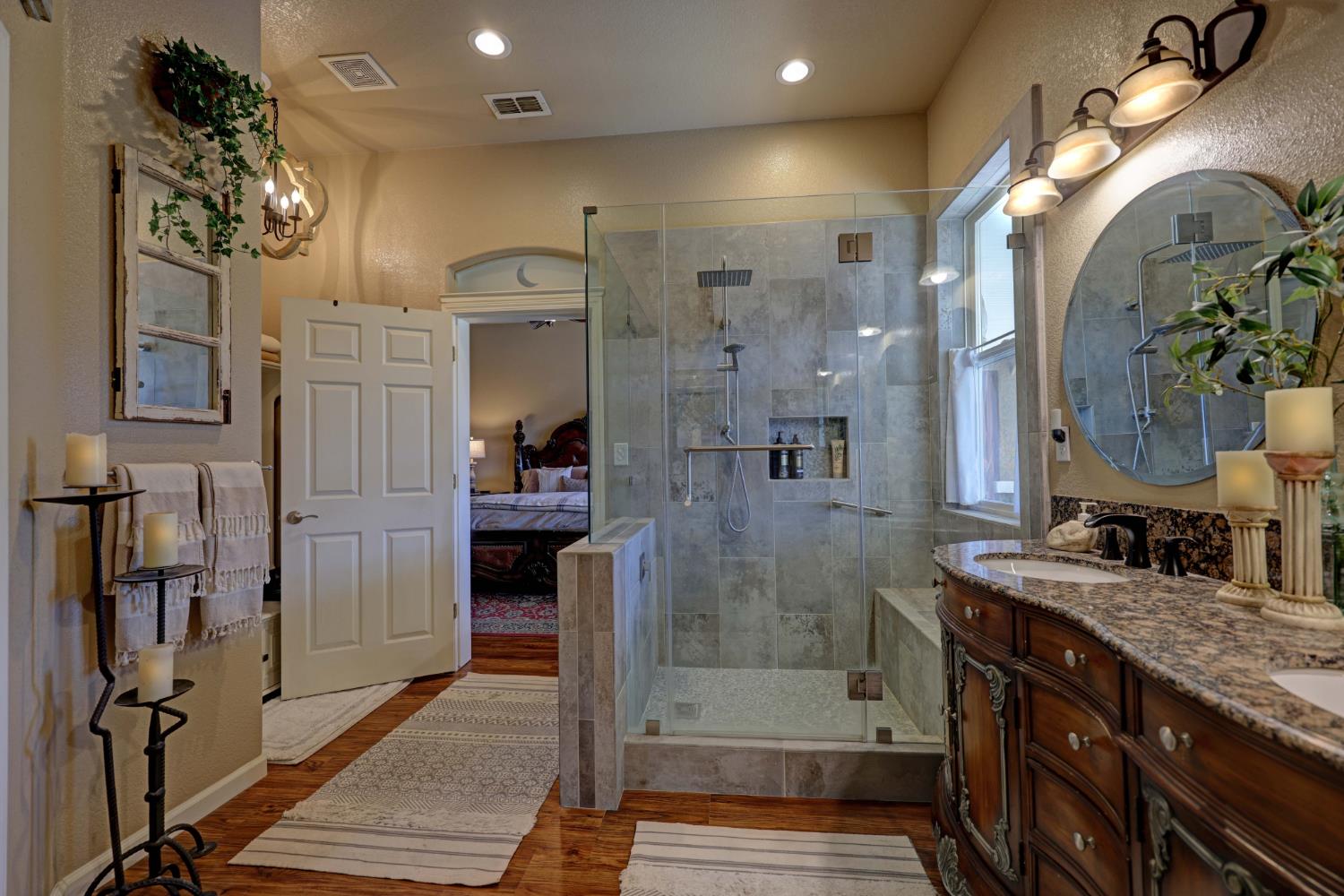 3319 Corinthian Lane