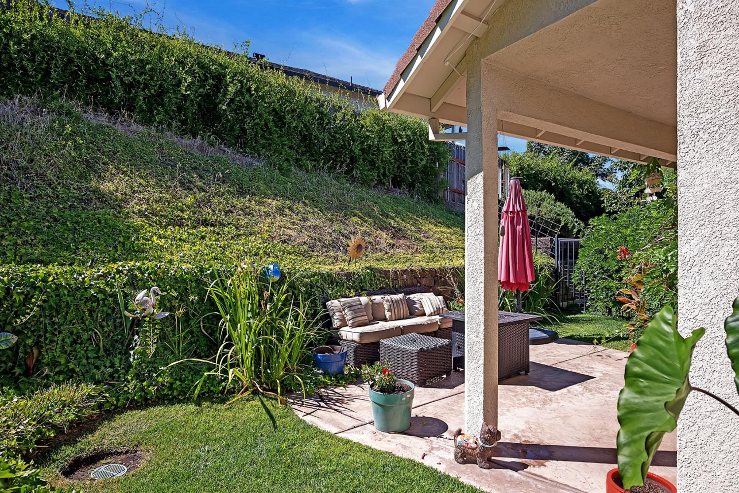 155 Hillside Place