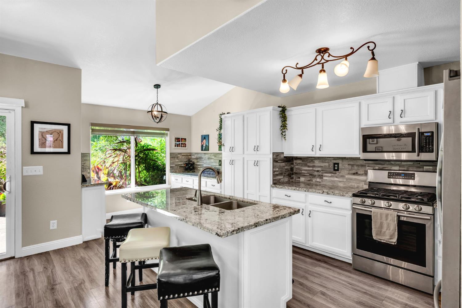 155 Hillside Place