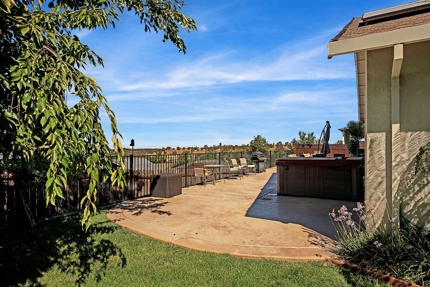 155 Hillside Place