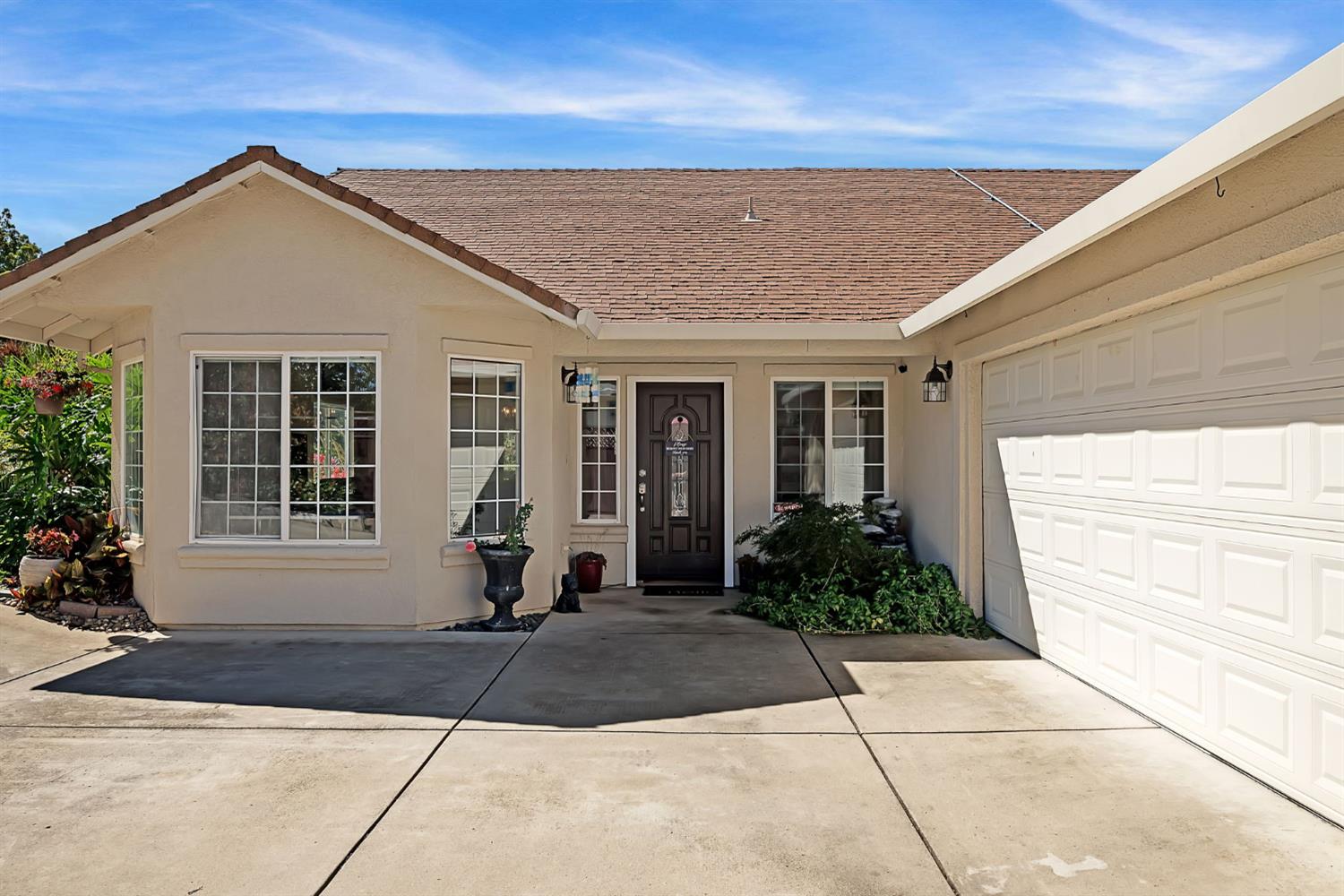 155 Hillside Place
