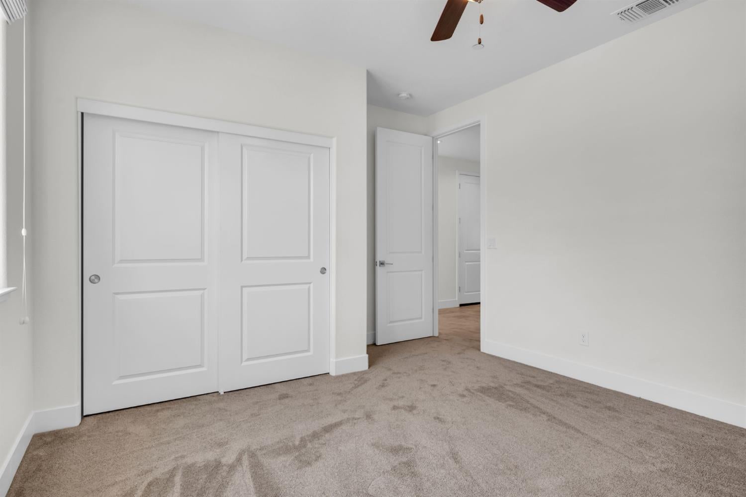 586 Willow Ridge Court