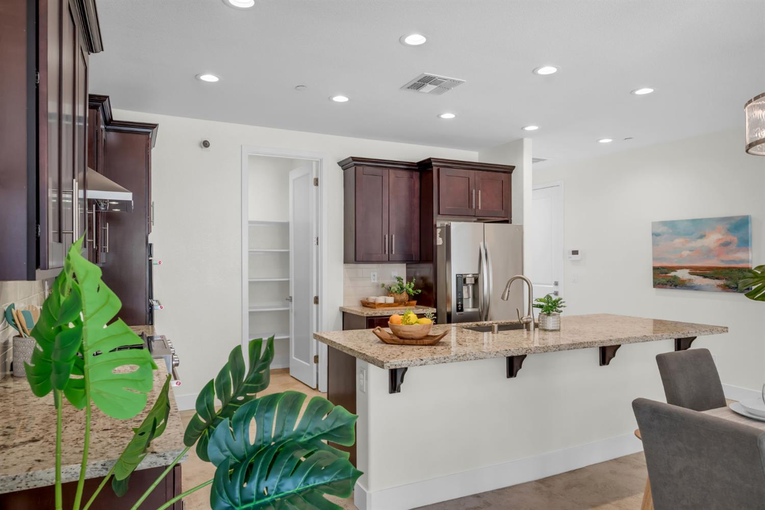 586 Willow Ridge Court